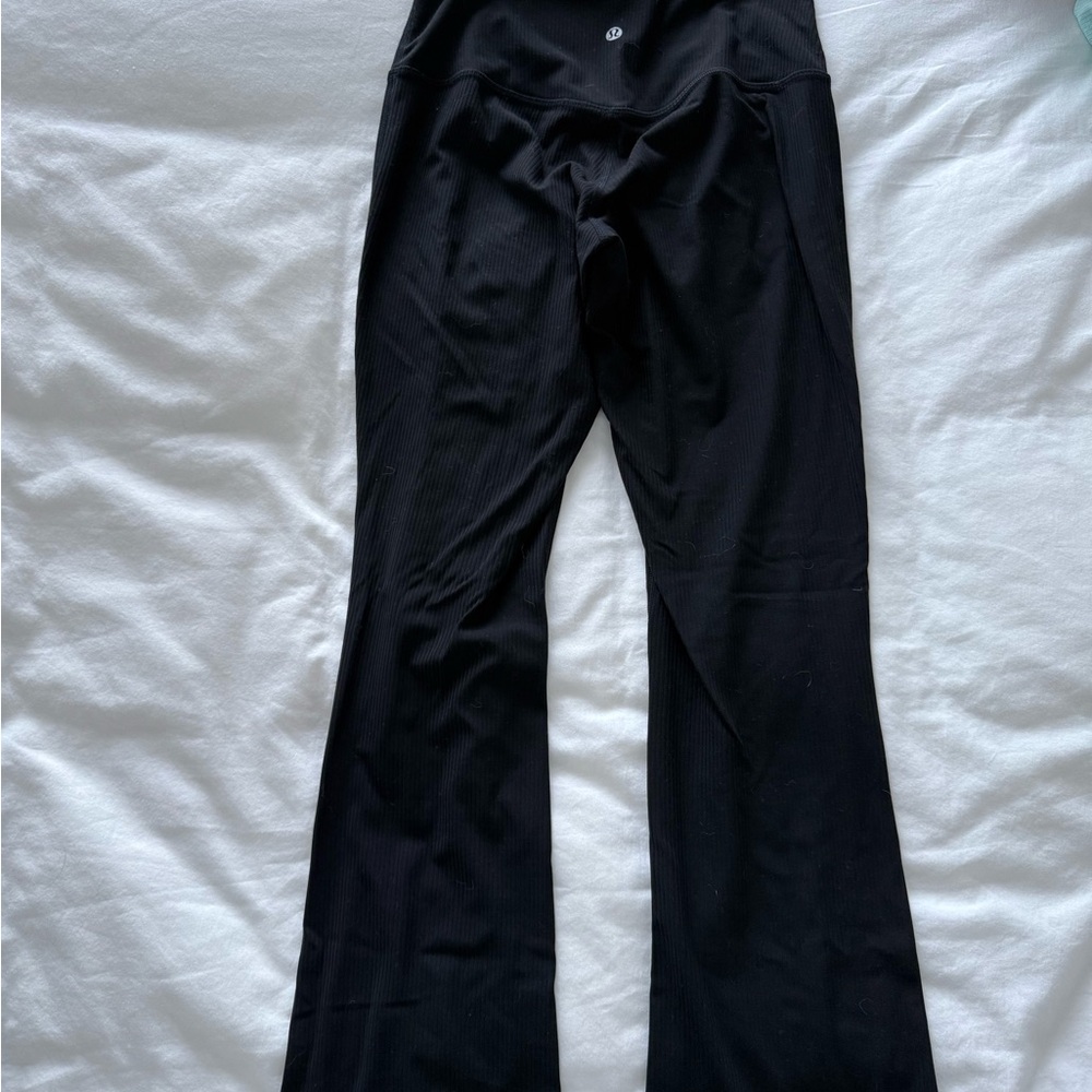 Lululemon High Rise Ribbed Mini Flare Short - Picture 3 of 6